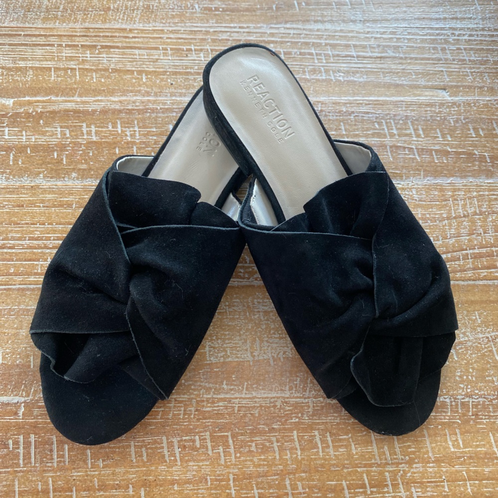 Reaction Kenneth Cole Black Mules